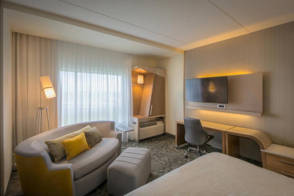 Courtyard By Marriott Airport Winnipeg