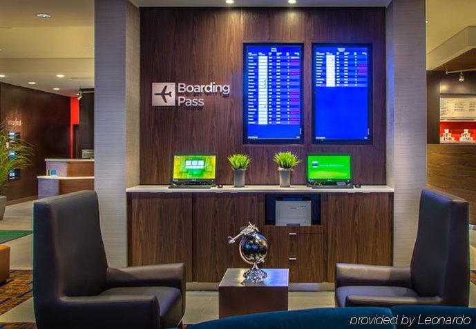 Courtyard By Marriott Airport Hotel Winnipeg